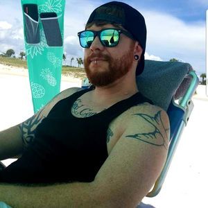 Meet your Posher, Theo